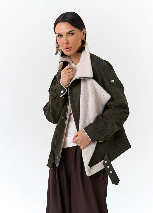 Женская дубленка бомбер из эко замши модель № 32693 в рассрочку