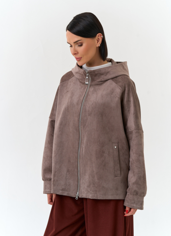 Женская куртка из эко замши с капюшоном