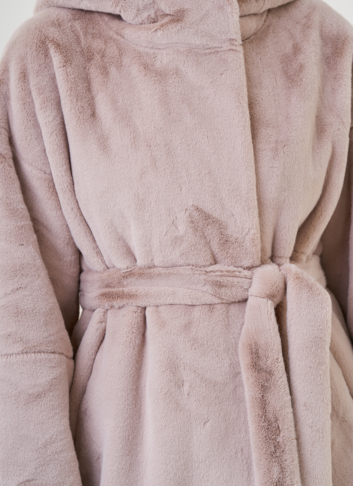 Пальто из искусственного меха