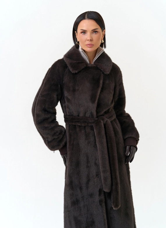 Женская шуба из эко меха со съемным капюшоном фото