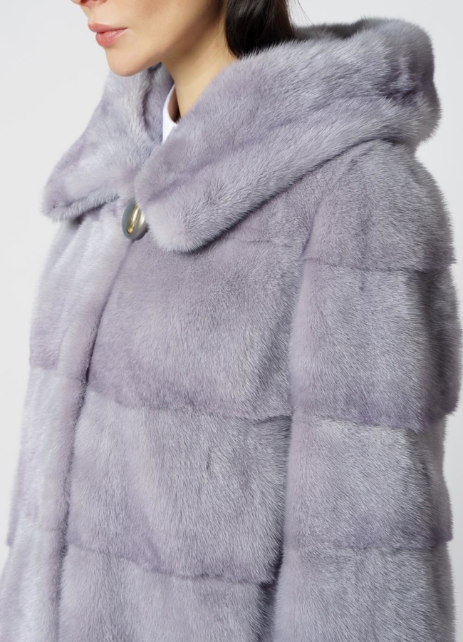 Шуба из норки с капюшоном и кулиской голубого цвета модель № 29121 универмаг малина