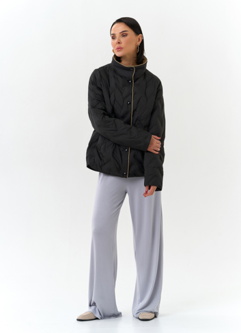 Женская куртка с воротником стойкой