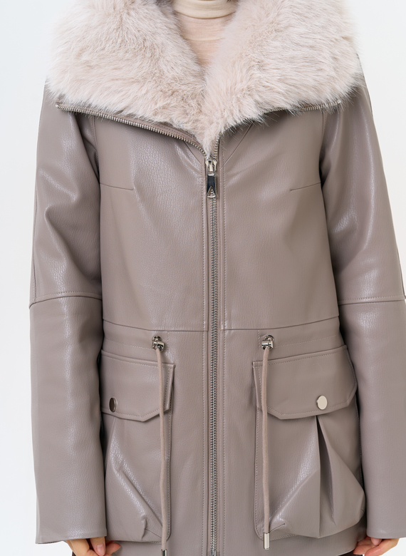 Удлиненная куртка из эко кожи с воротником из эко меха