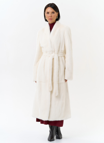 Белая шуба из меха норки с поясом