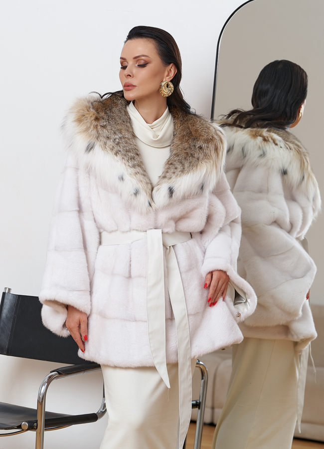 Короткая светлая шуба с рысью модель № 29122 универмаг малина