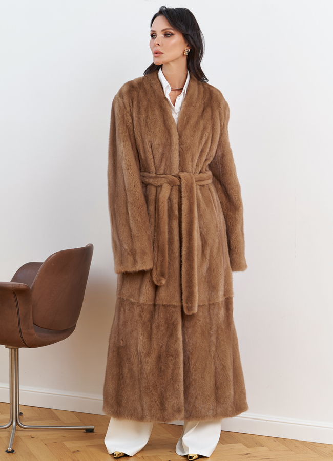 фото Женская длинная шуба из меха норки модель № 30695