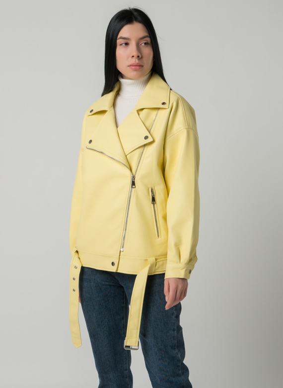 Женская удлиненная косуха-оверсайз в светло-желтом цвете