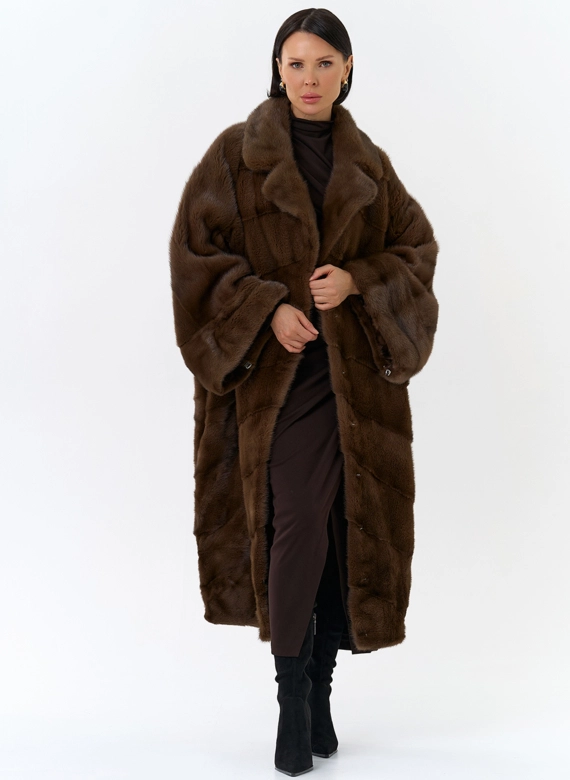 Шуба оверсайз с английским воротником