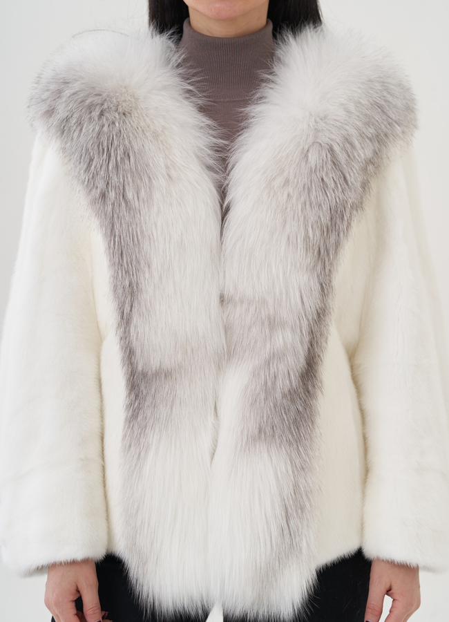 Короткая шуба из норки модель № 29466 универмаг малина